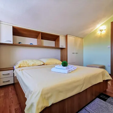 Villa Lille Trogir